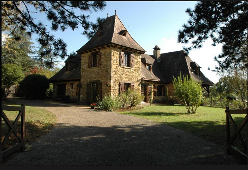 La Borie Du Cambord - Gites Et Chambres D'Hotes Sarlat-la-Canéda Zewnętrze zdjęcie